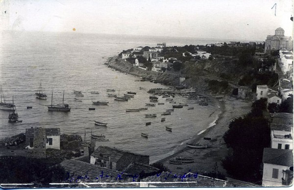 IKARIA10